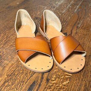 Universal Thread Tan Leather Sandals